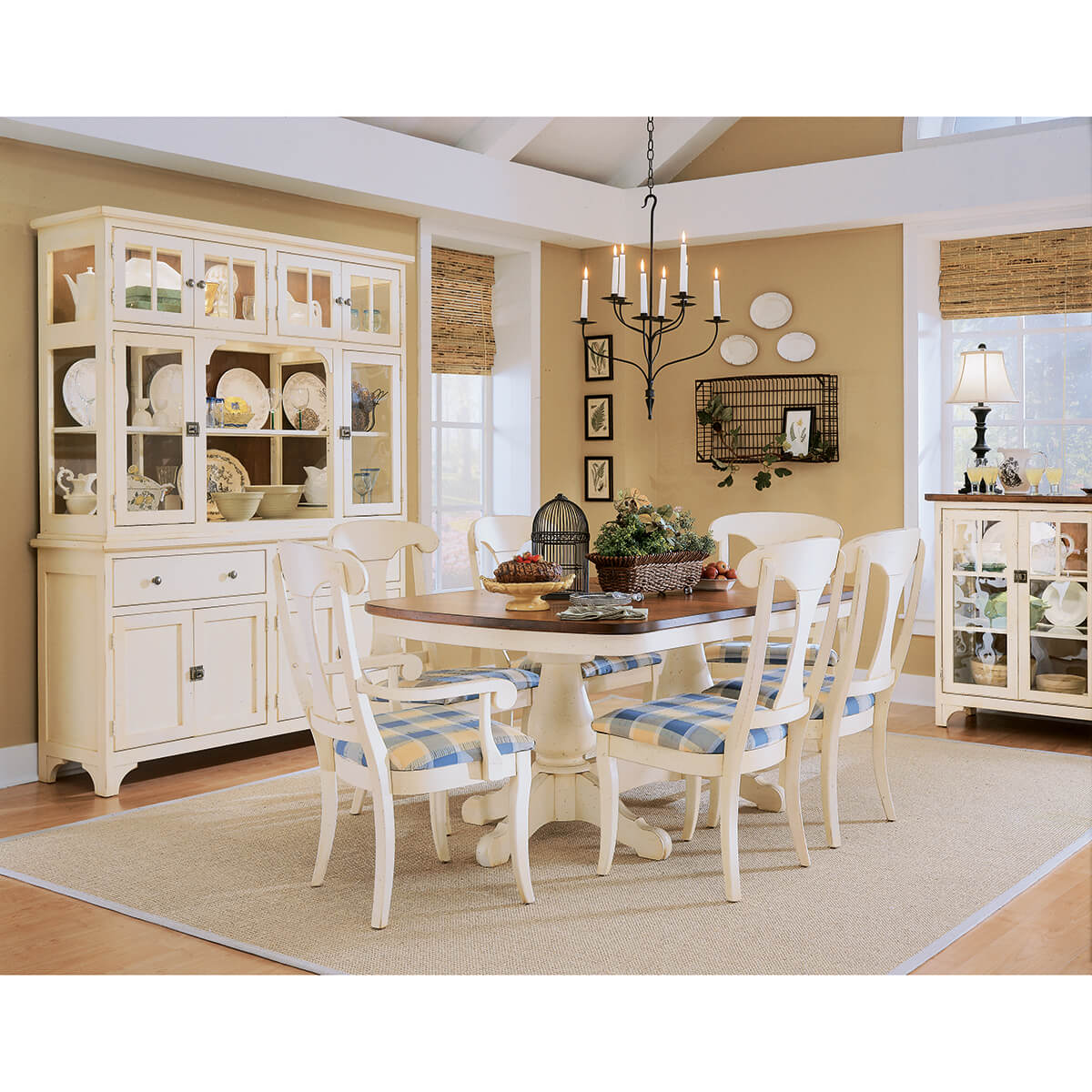 Read more about the article Gatherings Dining Collection