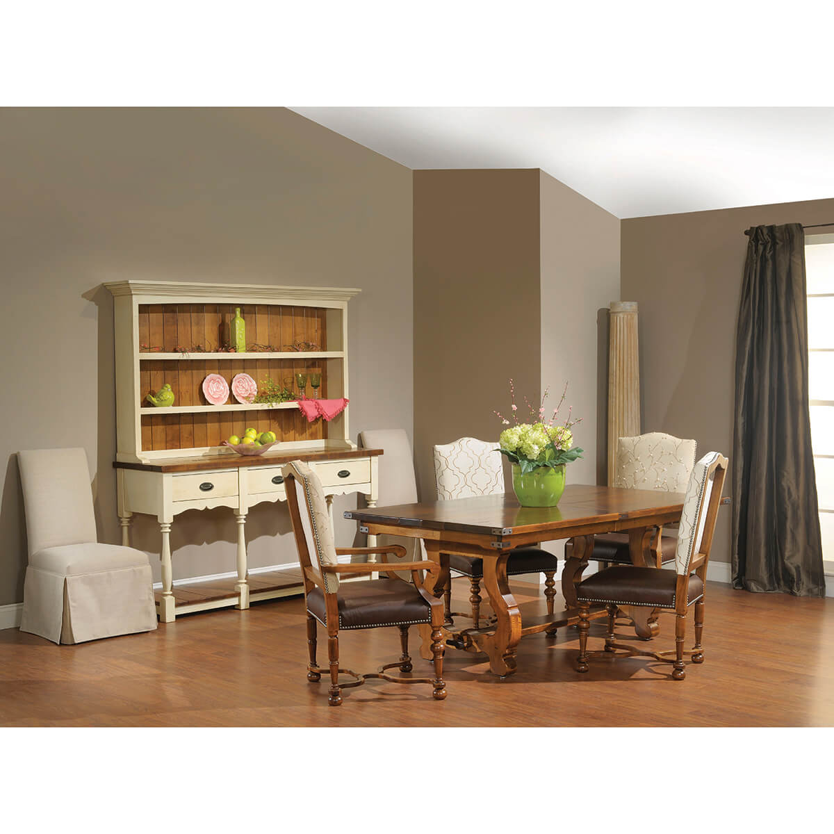 Read more about the article Luxembourg Dining Collection