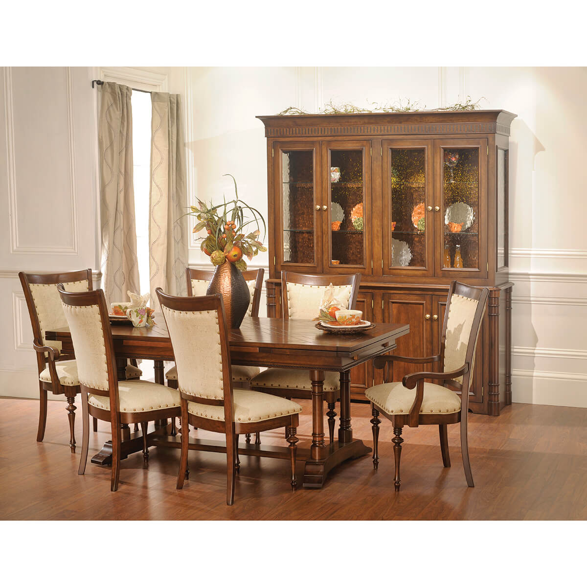 Read more about the article Montecito Dining Collection